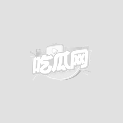 妹子脖戴白环躺在床上被揉胸腹1